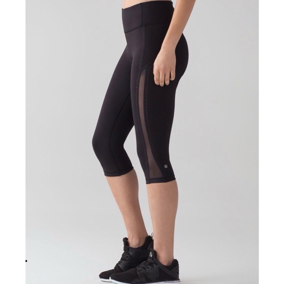lululemon athletica Pants - 🎀 lululemon • Smooth Stride Crop